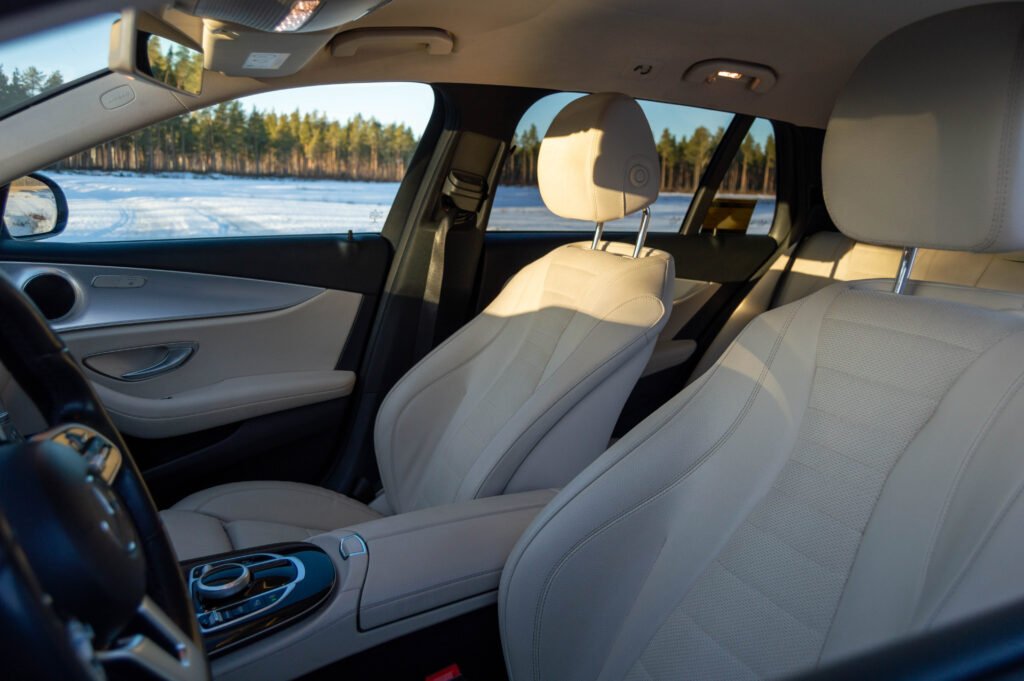 Mercedes Benz E Taksi, Ahon Taksipalvelu Sisätilat